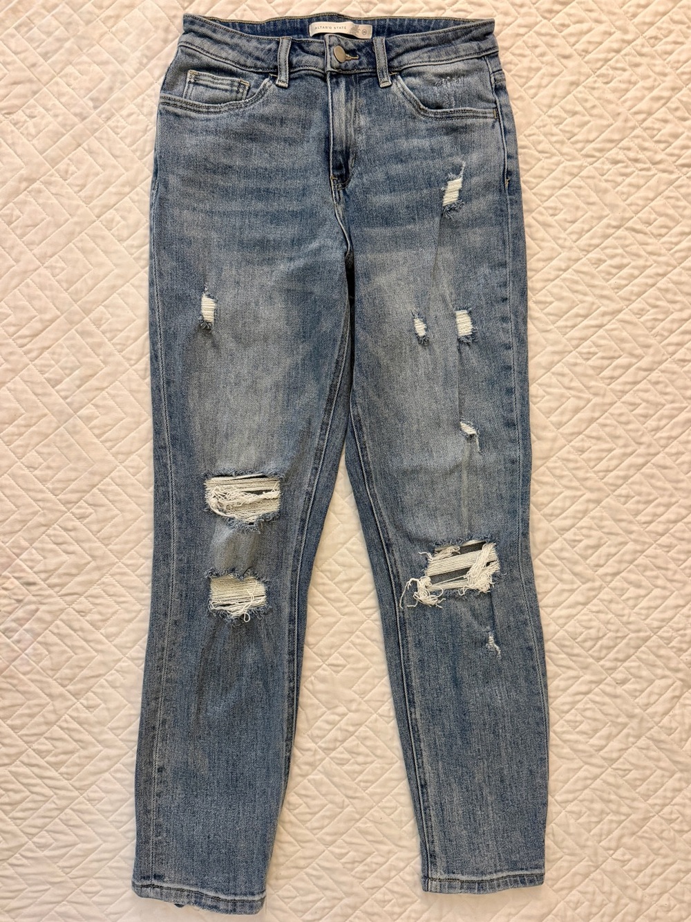 Altar’d State Distressed Stretch Skinny Jeans Medium Wash Size 26 - EUC
